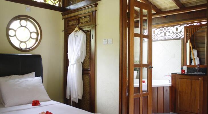 Calabash Cove Resort and Spa