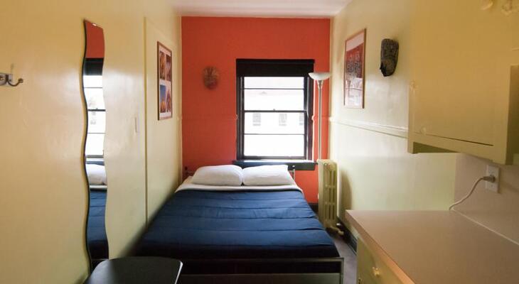 Ocean Island Inn / Backpackers / Suites