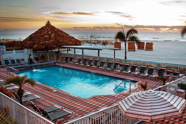 Plaza Beach Hotel - Beachfront Resort