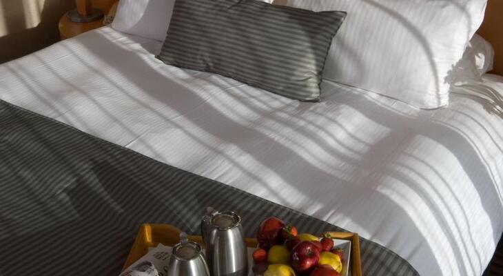 Delta Hotels by Marriott Vancouver Downtown Suites