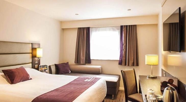 Premier Inn Manchester City Centre (Portland Street) Hotel