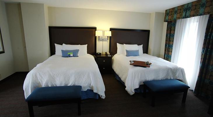 Hampton Inn & Suites Nashville-Downtown