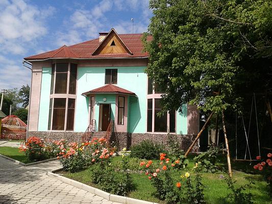 Umai Hotel