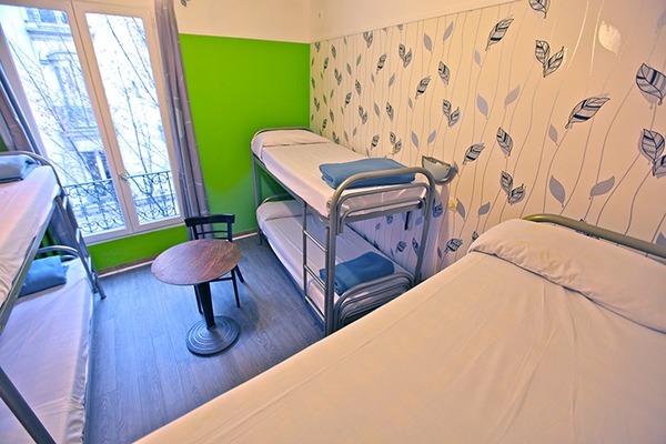 Caulaincourt Square Hostel