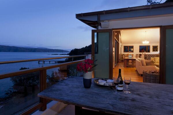 Edgewater Lodge