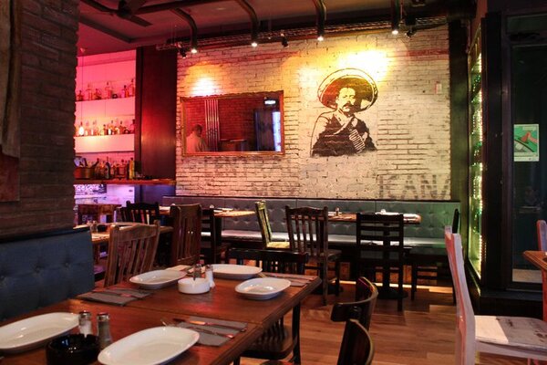 Los Pilones Taqueria (Nieuwmarkt)