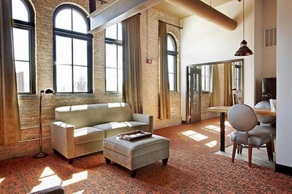 Brewhouse Inn & Suites