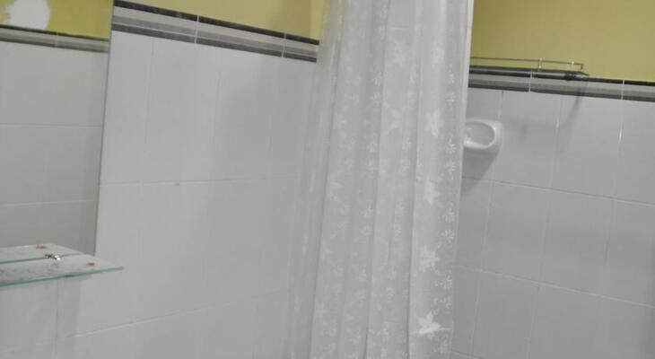 Makabata Guesthouse & Cafe