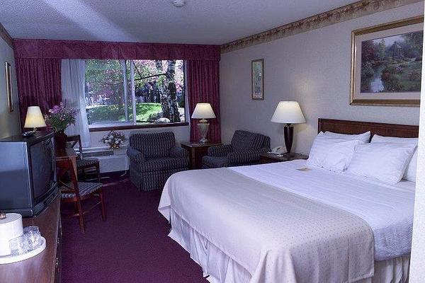 Fireside Inn & Suites Portland