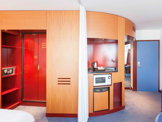 Novotel Suites Nancy Centre Hotel