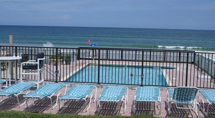 Daytona Shores Inn and Suites