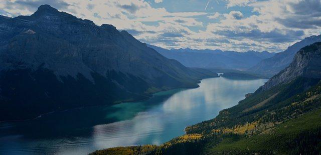 Lake Minnewanka