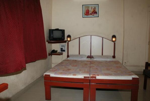 Hotel Homeland