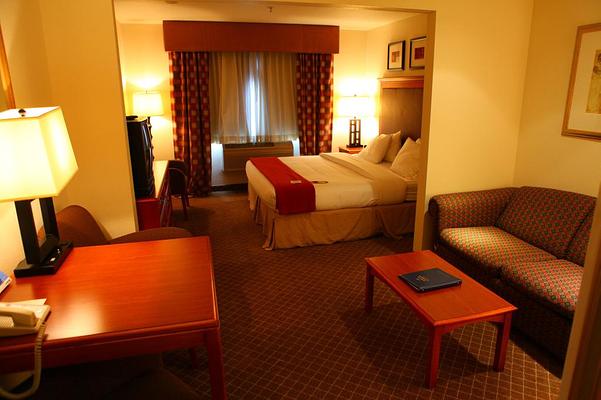 Holiday Inn Express & Suites Park City, an IHG hotel