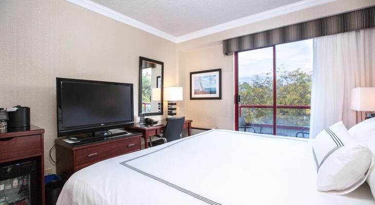 Granville Island Hotel