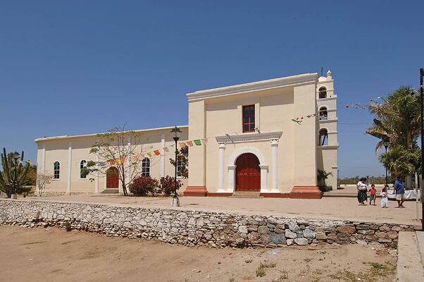 Iglesia De Nuestra Senora Pilar