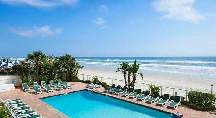 Days Inn by Wyndham Daytona Oceanfront