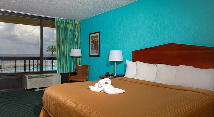 Quality Inn & Suites On The Bay Near Pensacola Beach