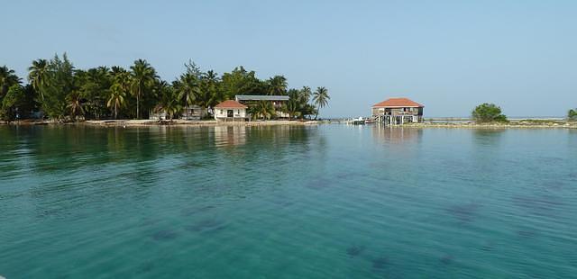 Reef's End Lodge