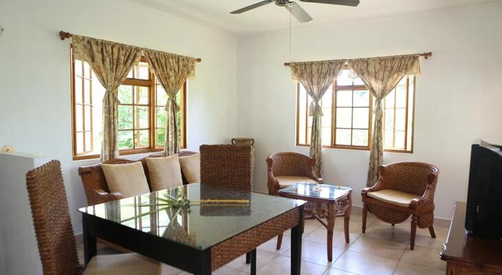 Le Surmer Self-Catering Chalets