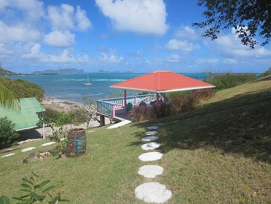 Bayaleau Point Cottages