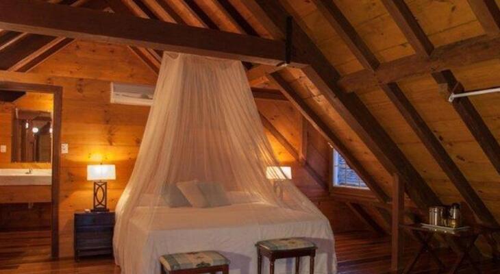 Admiral's Inn & Gunpowder Suites