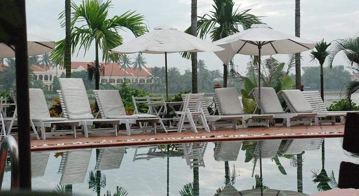 Pho Hoi Riverside Resort