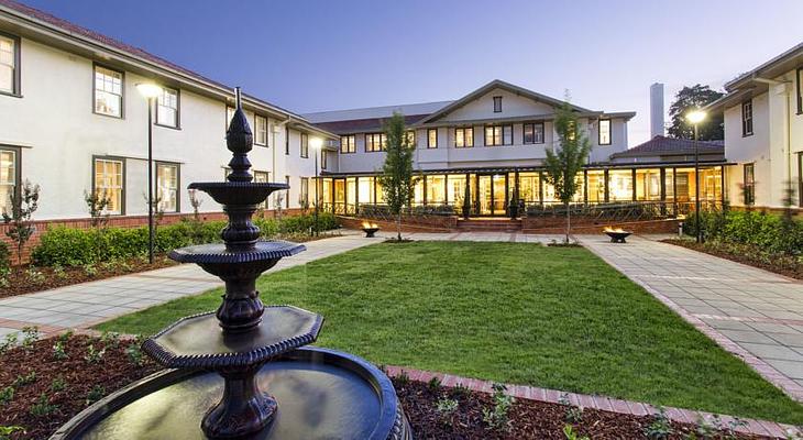 Hotel Kurrajong Canberra