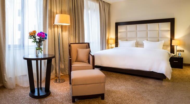 Paris Hotel