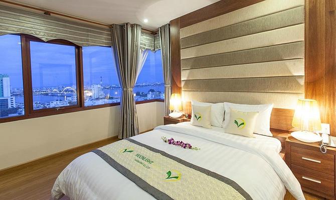 Moonlight Hotel Da Nang