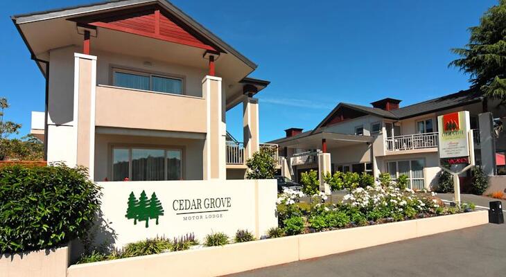 Cedar Grove Motor Lodge