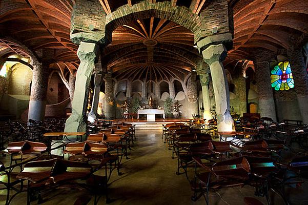 Colonia Guell  Gaudi Crypt