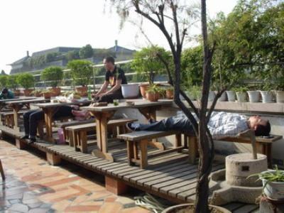 Dreams Travel International Youth Hostel