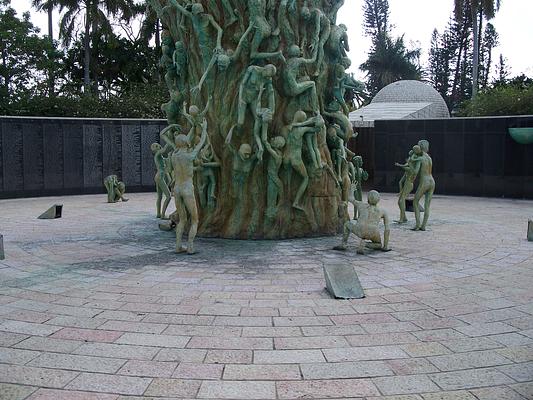 Holocaust Memorial Miami Beach