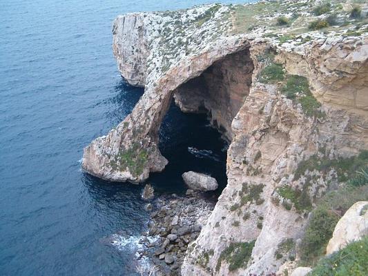Blue Grotto Il-Hnejja