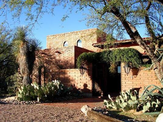Desert Trails Bed and Breakfast