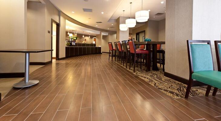 Hampton Inn & Suites Milwaukee Downtown