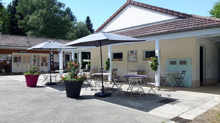 Camping sous Roche d'Avallon