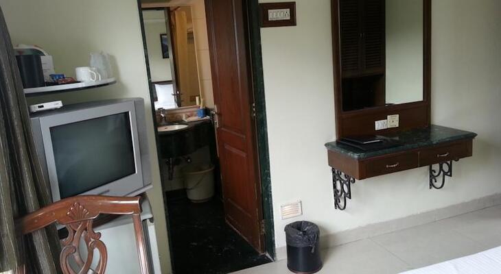 OYO 691 Hotel Srimaan
