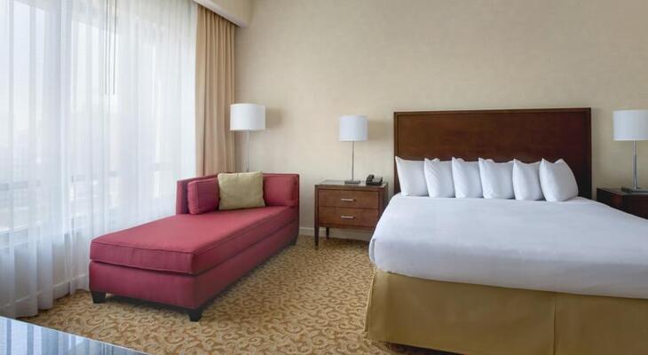 New York Marriott at the Brooklyn Bridge
