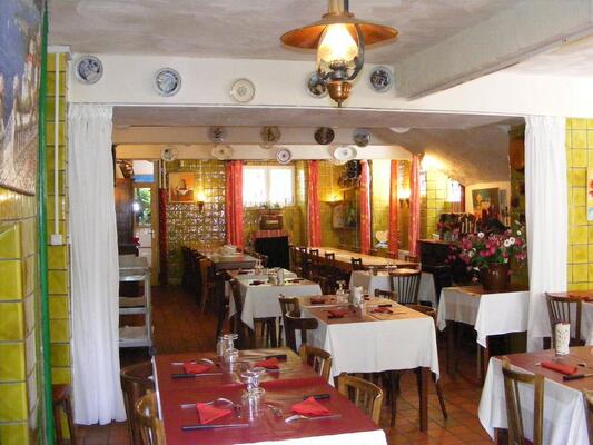 Auberge La Caverne