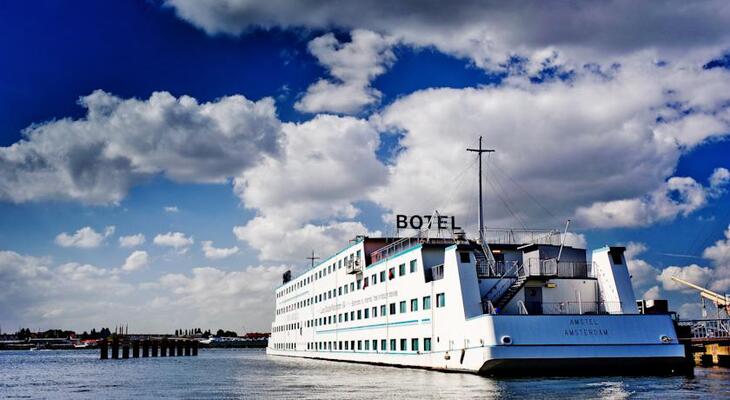 Botel
