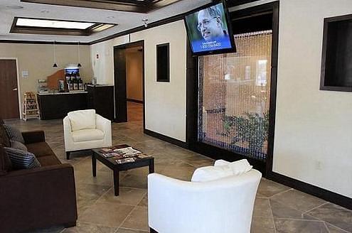 Holiday Inn Express & Suites Albuquerque Airport, an IHG Hotel