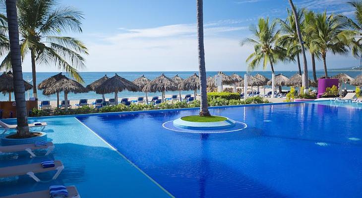 Crown Paradise Club All Inclusive Resort Puerto Vallarta