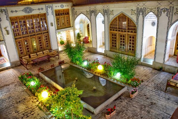 Isfahan Traditional Hotel
