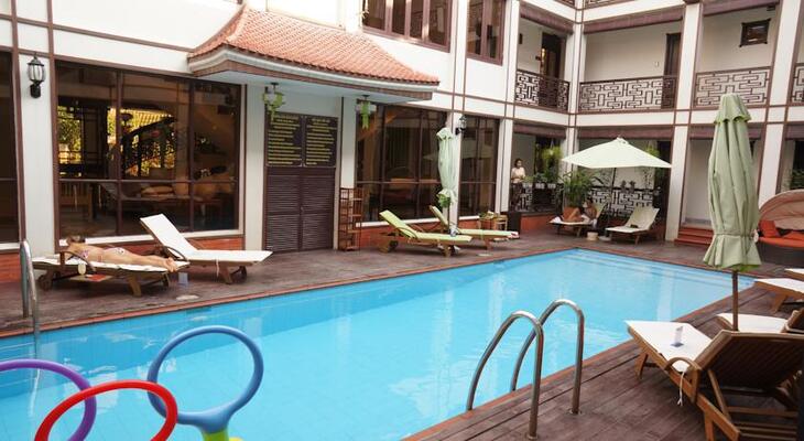 Vinh Hung 2 City Hotel