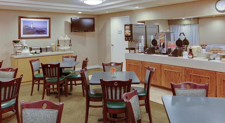 La Quinta Inn & Suites by Wyndham Portland