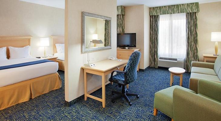 Holiday Inn Express & Suites Sacramento Airport Natomas, an IHG Hotel