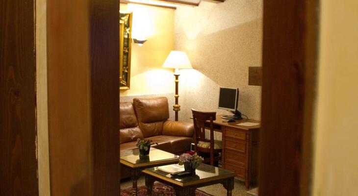 Microtel Placentinos