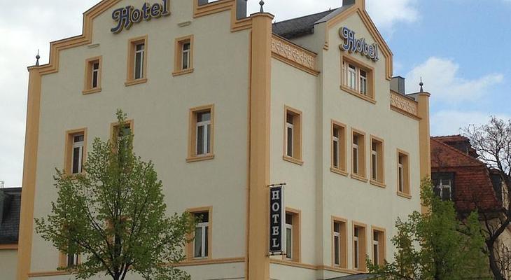 Hotel am Bayrischen Platz